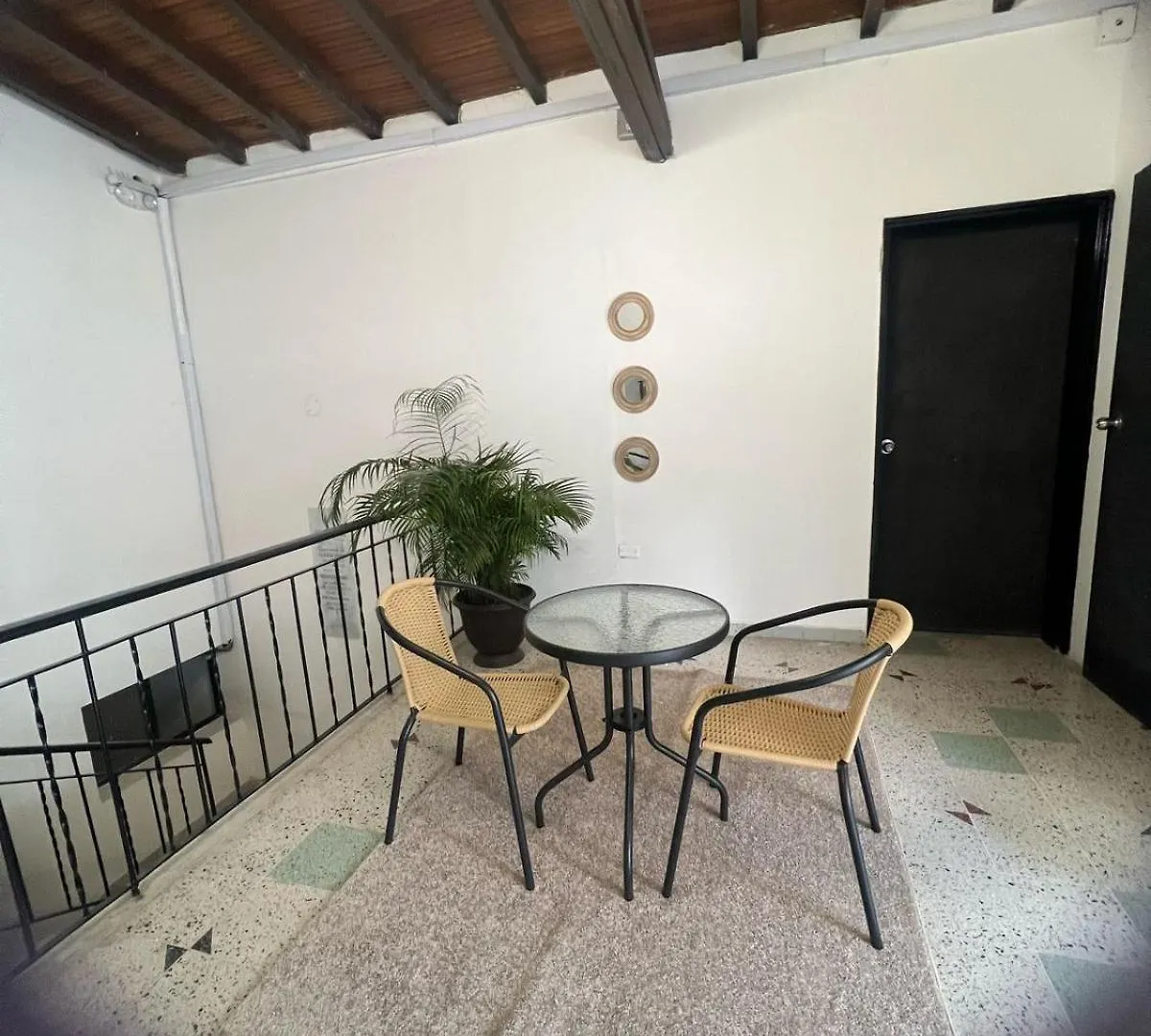 La Costena 1 Μεντεγίν Bed and Breakfast
